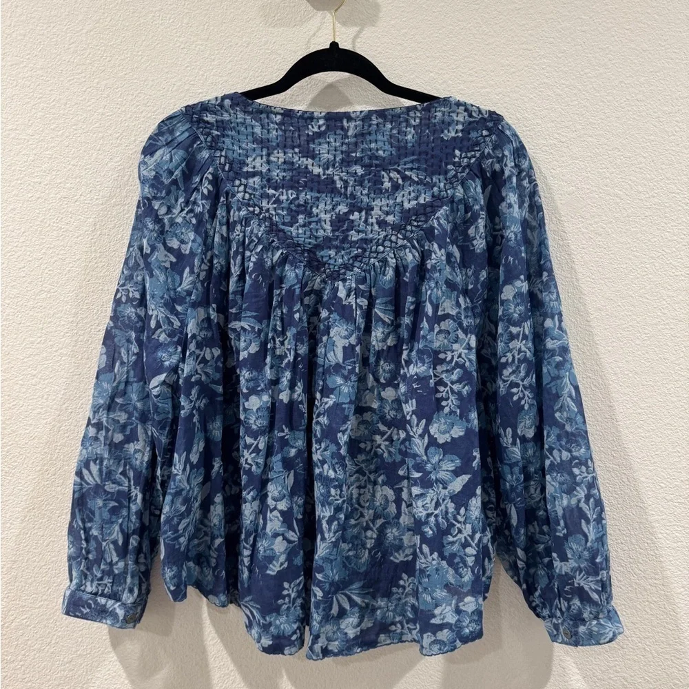 Free People Cool Meadow Blue Floral 100% Cotton Button Front Peasant Blouse XS